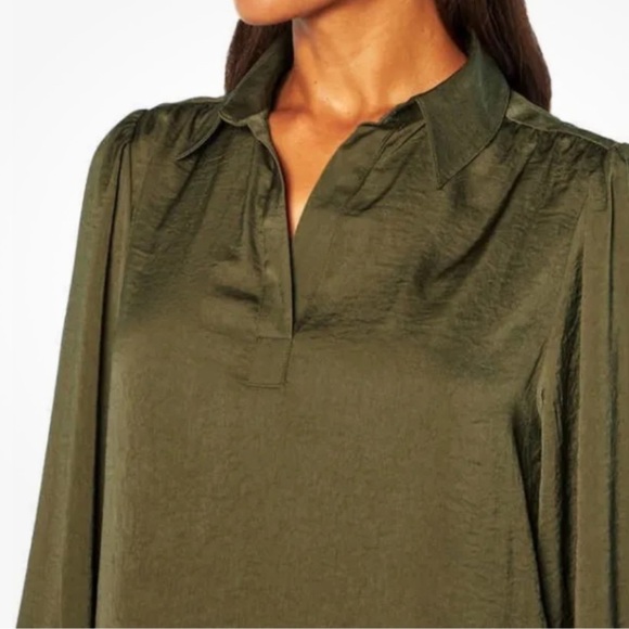 💚S: Banana Republic Long Sleeve Satin Blouse - Picture 3 of 9